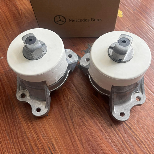 205/222/204/212/213/223 engine bracket