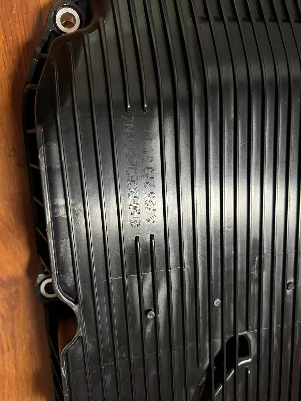 725 270 15 18/725 270 31 14/725 270 37 07 oil pan