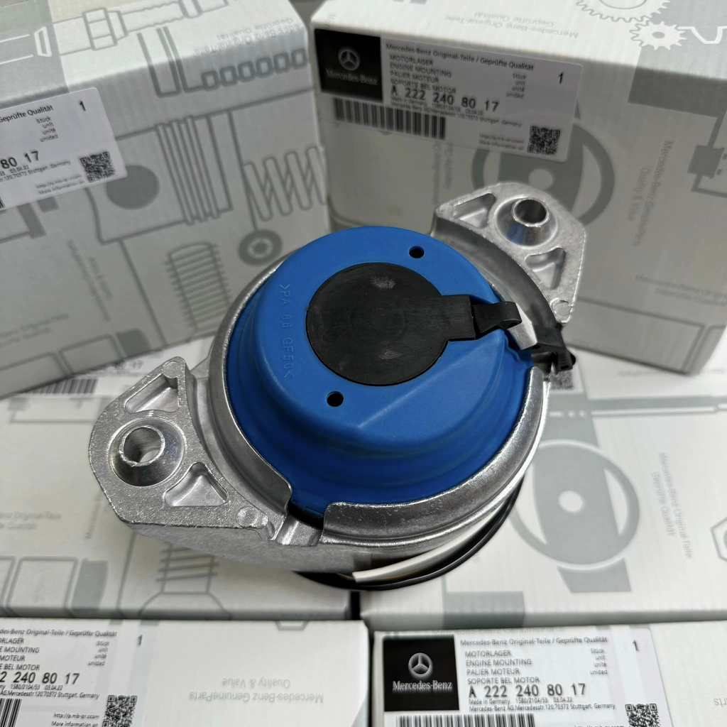 205/222/204/212/213/223 engine bracket